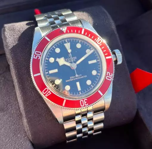 Tudor Black Bay 7941A1A0RU Red Bezel Jubilee Bracelet 41mm ( Replica )