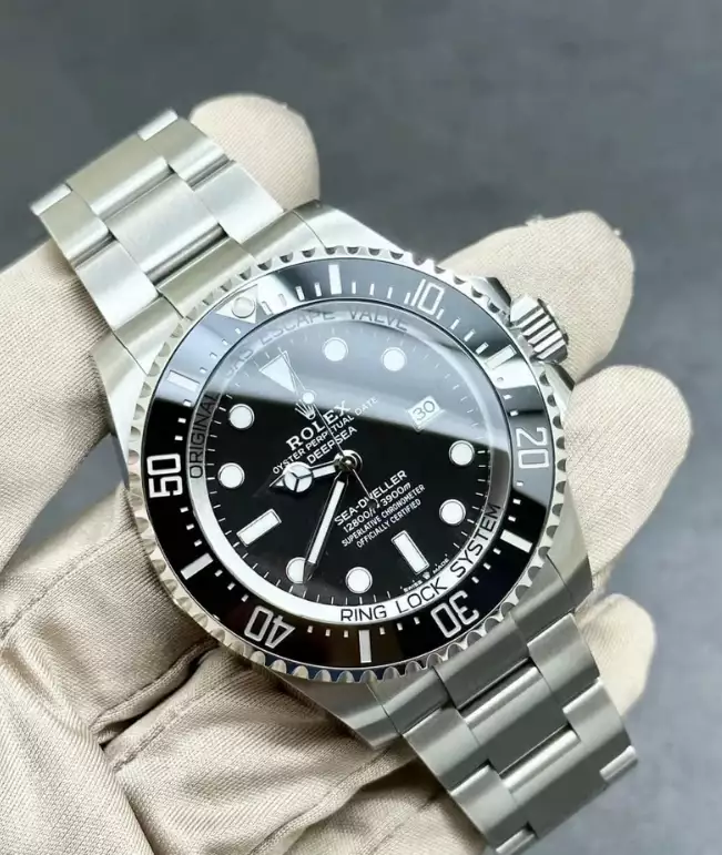 Rolex Deepsea Sea-Dweller 126660-0001 44mm Black Dial Men’s Watch