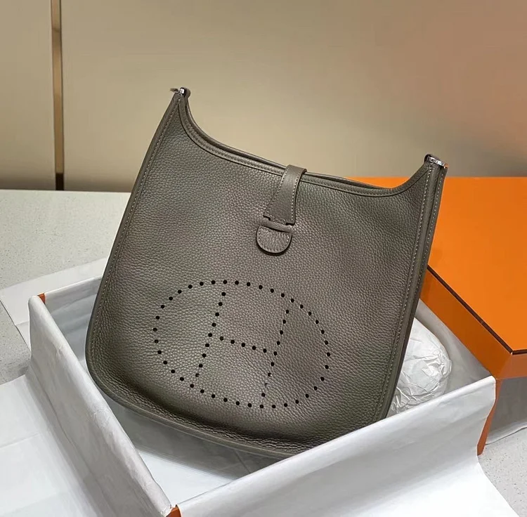 H Evelyne29 new arrival 09 size : 29*30 cm