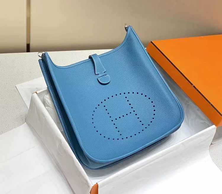 H Evelyne29 new arrival 05 size : 29*30 cm