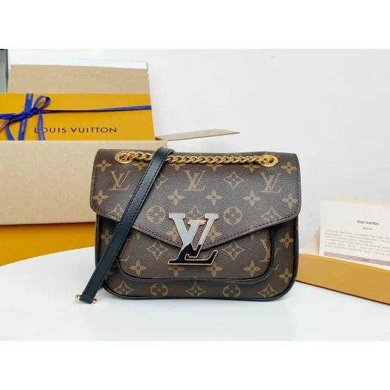 Model: M45592 size : 24 x 17 x 12 cm